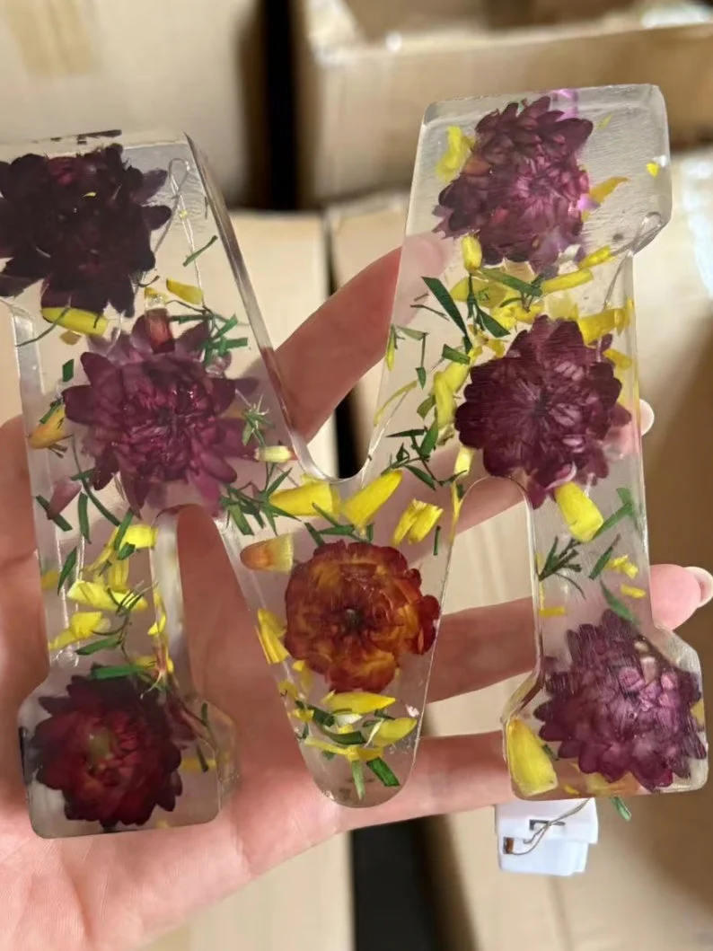 Handmade Floral Resin Night Light ~ Bring artistic light to your home effortlessly - Image 13