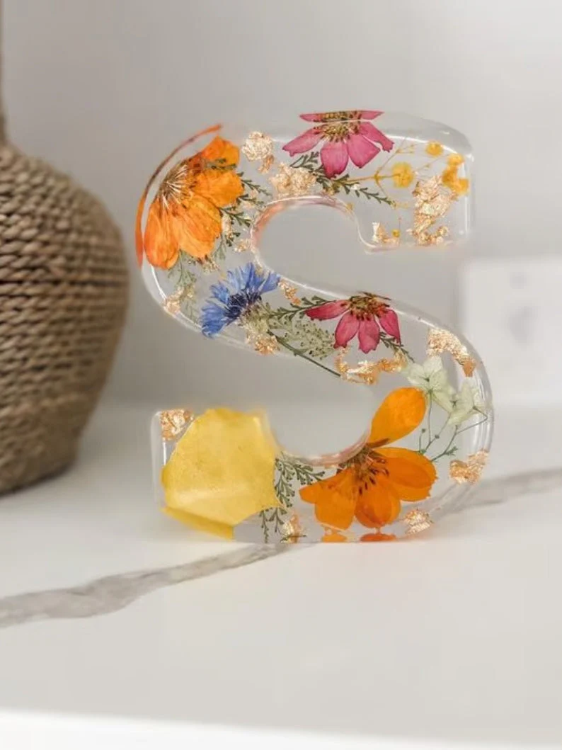 Handmade Floral Resin Night Light ~ Bring artistic light to your home effortlessly - Image 19