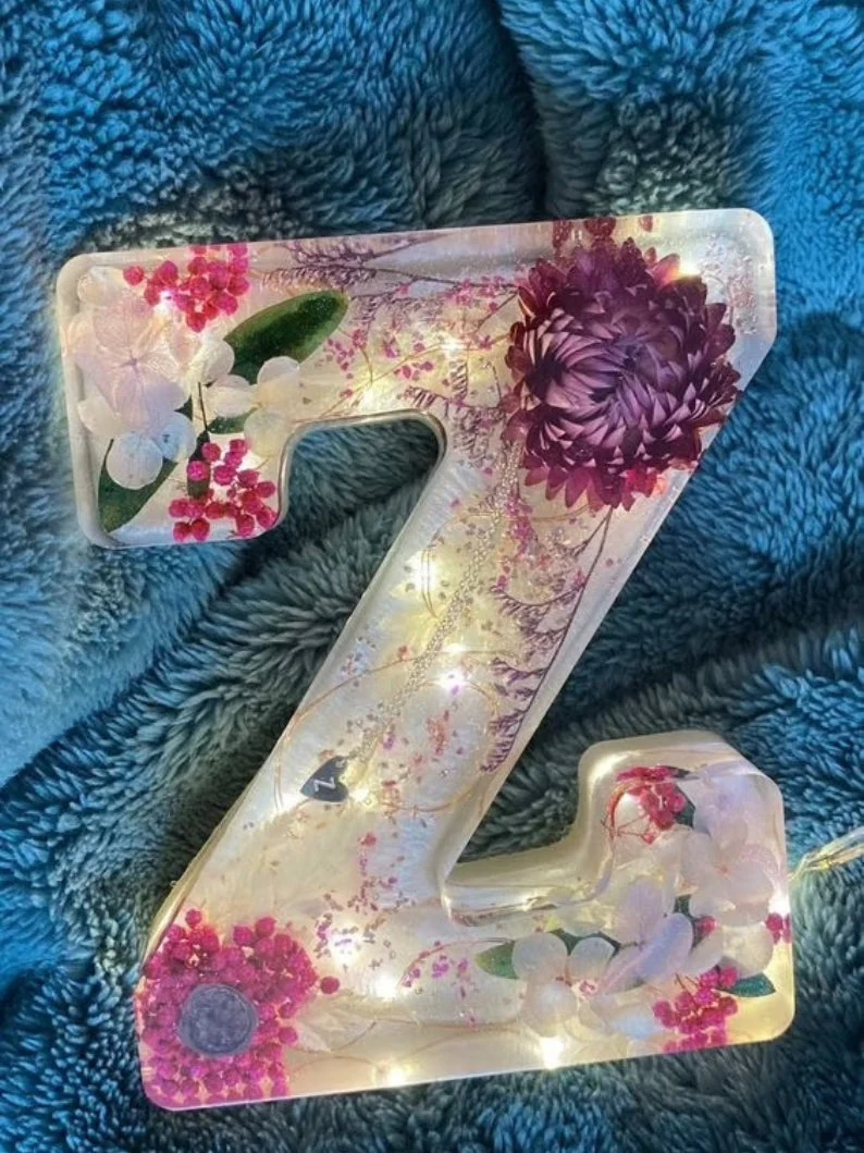 Handmade Floral Resin Night Light ~ Bring artistic light to your home effortlessly - Image 26