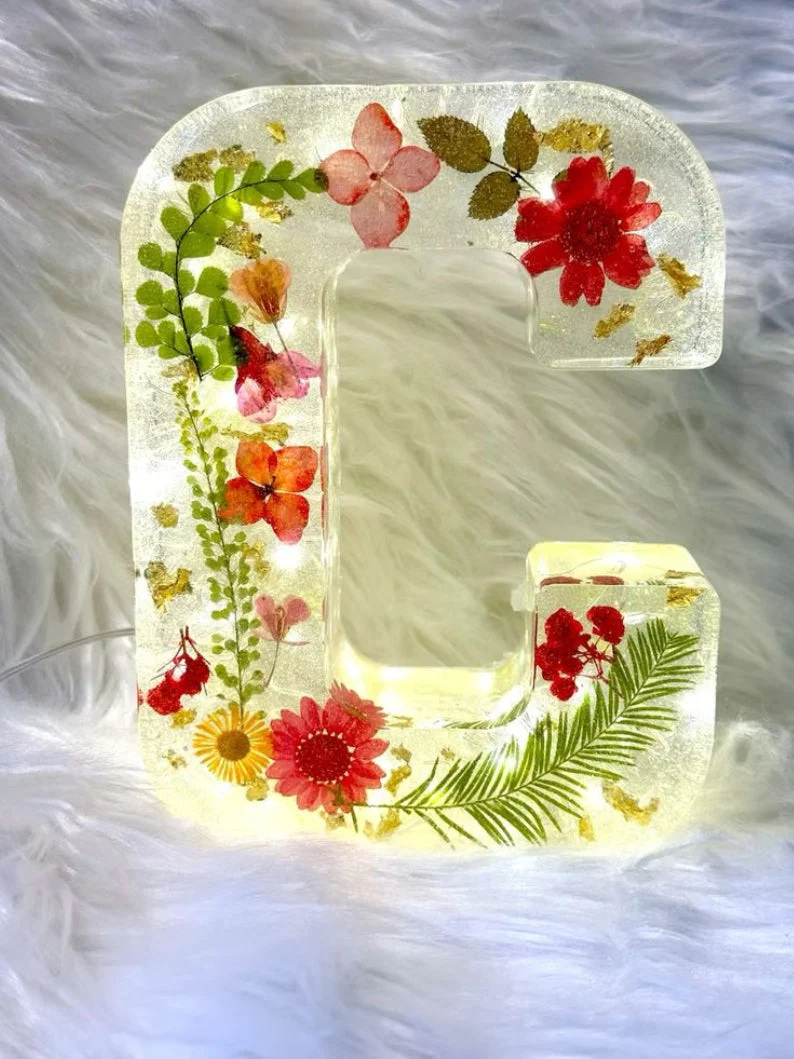 Handmade Floral Resin Night Light ~ Bring artistic light to your home effortlessly - Image 3