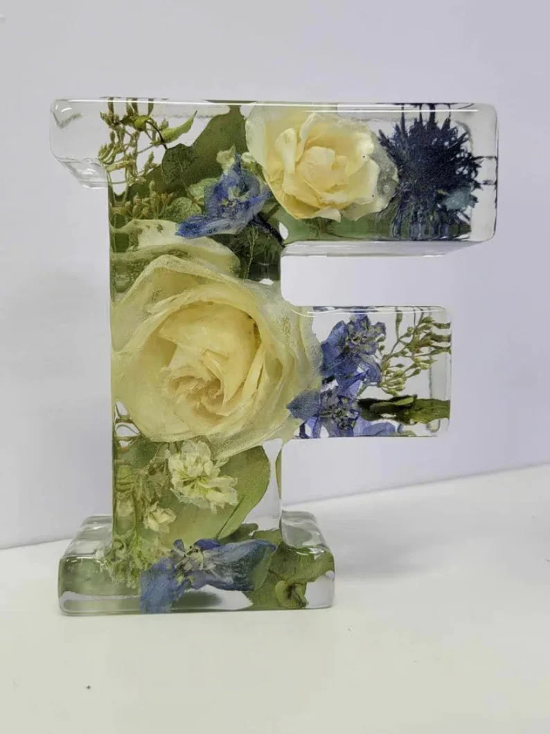 Handmade Floral Resin Night Light ~ Bring artistic light to your home effortlessly - Image 6